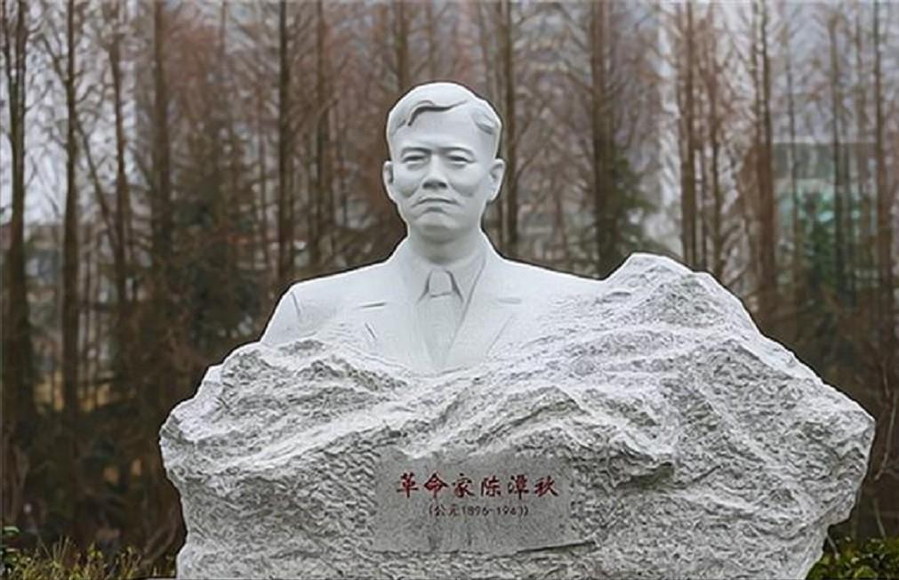 1950年甘肃一影院检票员被捕，审讯后暴露身份：杀害陈潭秋的凶手