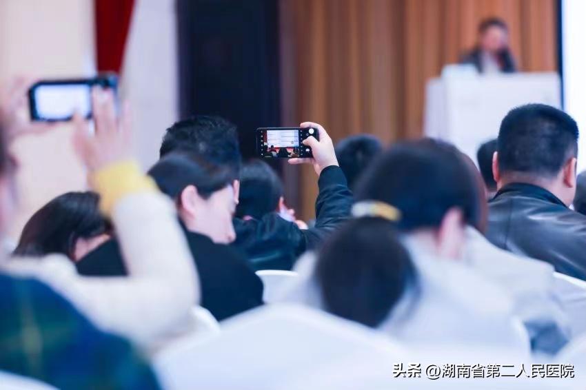 专家访谈脑血管病的介入治疗,最新脑血管疾病诊治指南解读