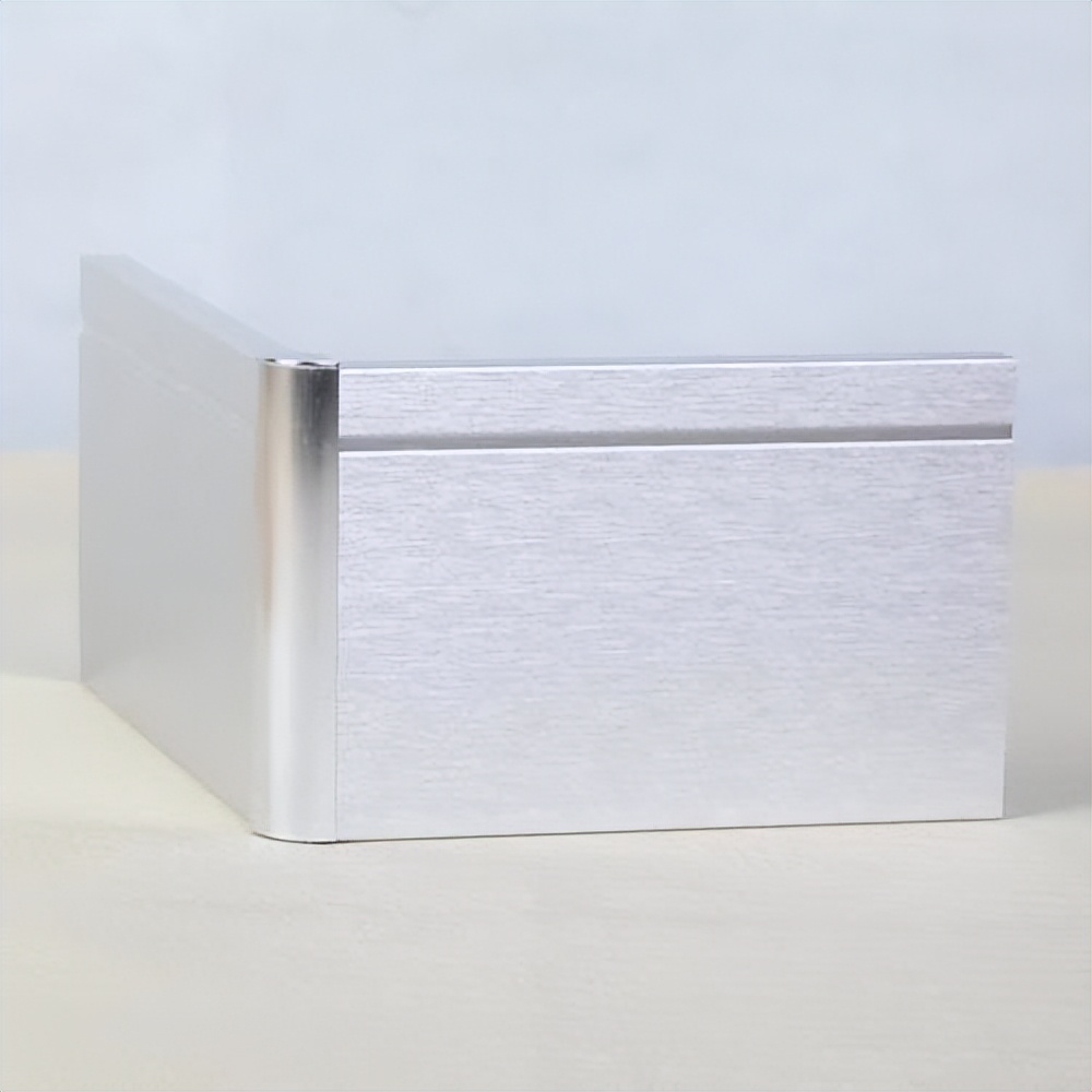 踢脚线如何选择比较实用,踢脚线怎么选才不会被坑