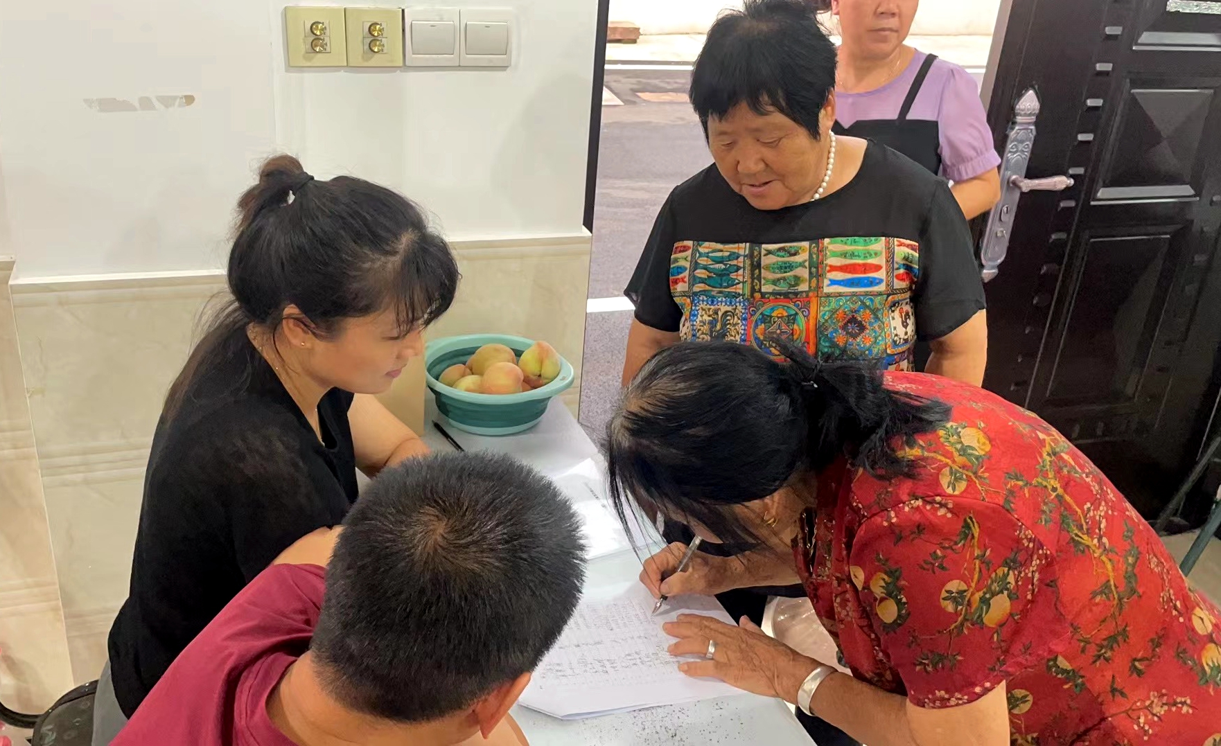 奉化区第五届礼堂文化节“体卫融合”全民健身大讲堂在牌亭村开讲