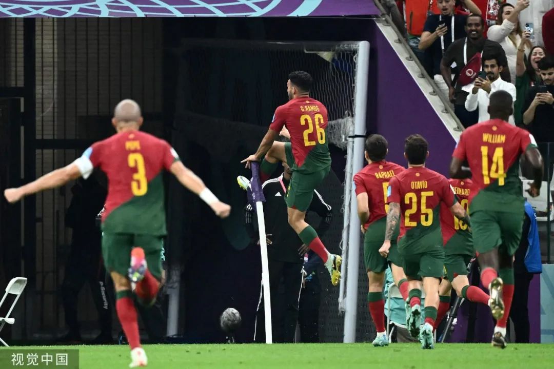 37岁的c罗满眼都是17岁自己的样子,37岁的c罗满眼都是19岁的自己