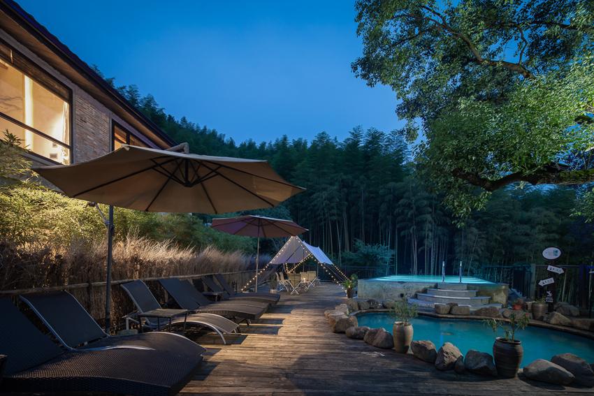 莫干山民宿泡温泉,莫干山温泉雪景民宿