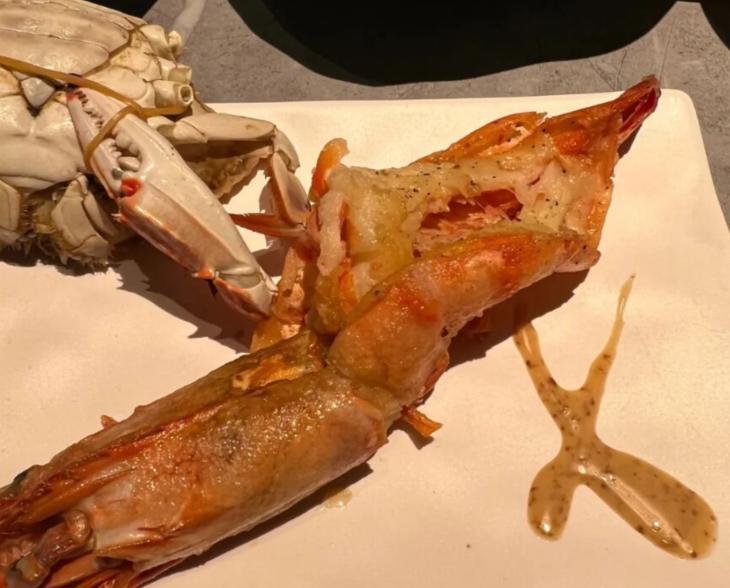 沈阳海鲜自助道歉视频,沈阳奔海海鲜自助翻车事件