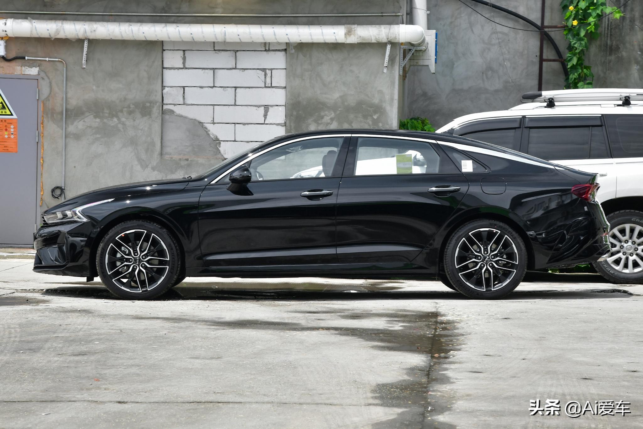 2019款全新k5,2.0t四缸四驱10万左右合资车