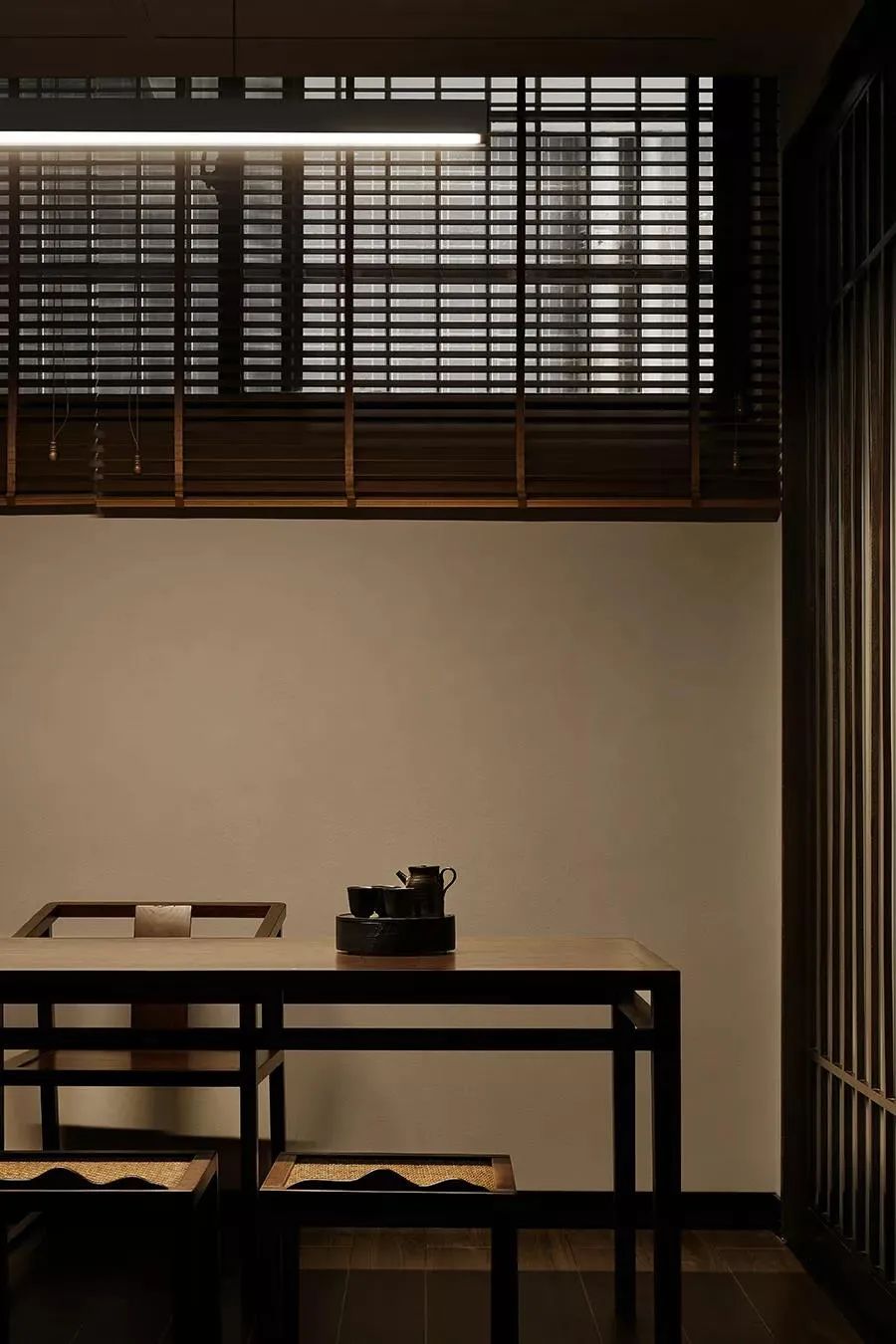 江南风园林中式餐厅设计方案,餐饮空间设计现代新中式