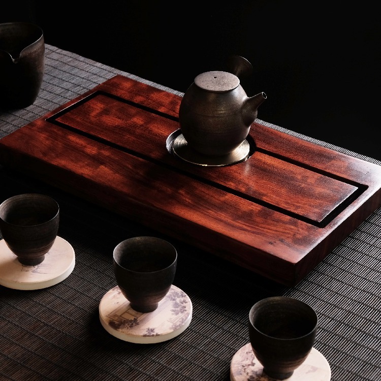 茶盘很小，但能装下天地万物