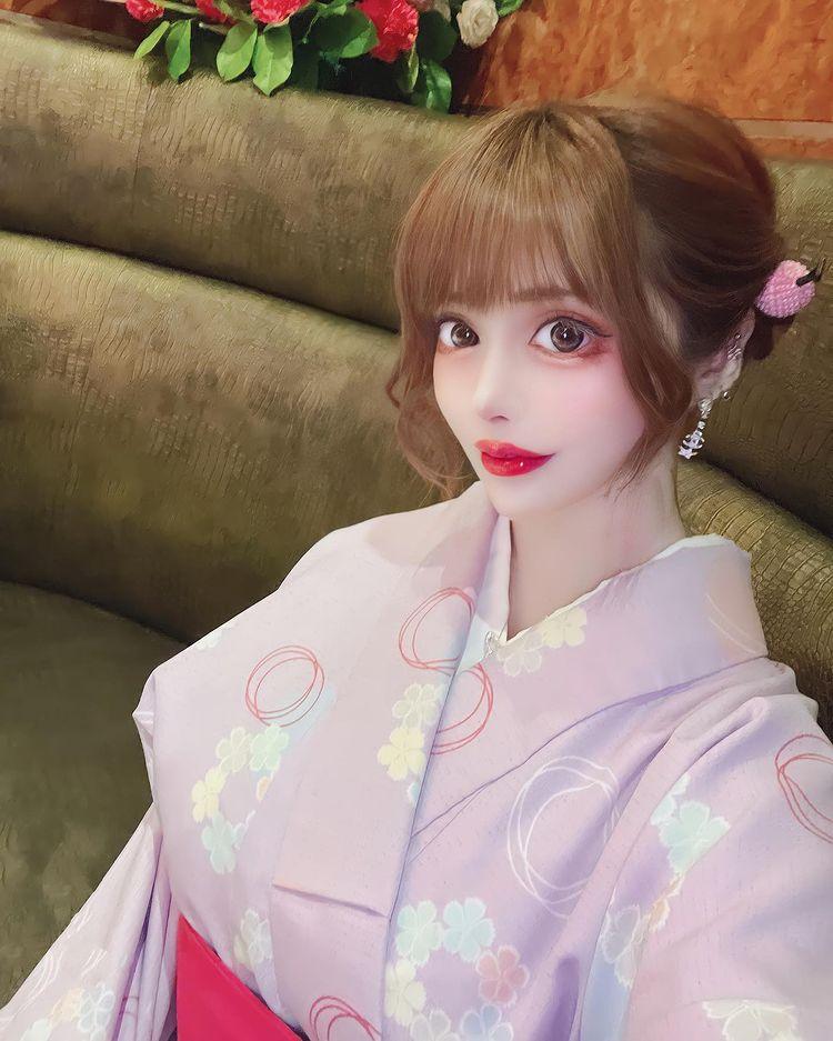 日本网红砸3亿整容上百次！整成法国娃娃：丑八怪在日本活不下去