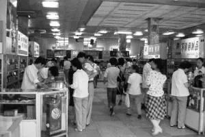 成都那些风靡一时的商场,成都有没有什么濒临倒闭的商场