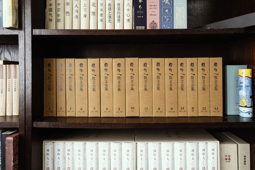 钟叔河我的杯很小，我用我的杯喝水