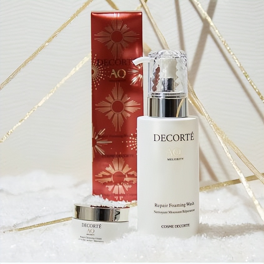 美白补水控油品牌洗面奶,清洁保湿的洗面奶都有什么品牌