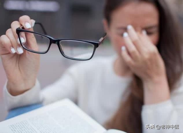 糖尿病视网膜病变眼底出血严重吗,糖尿病眼底出血黄斑病变怎么治