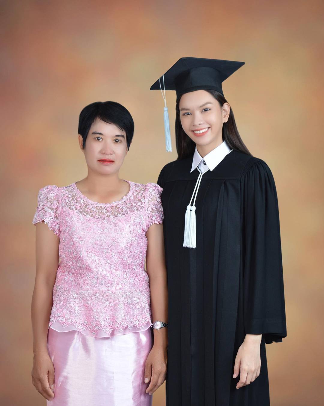 垃圾小姐摘得泰国环球小姐桂冠 (泰国历届10位摘得环球小姐桂冠)