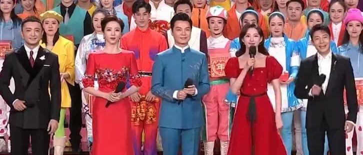 今年春晚主持人马凡舒个人简历,春晚主持人马凡舒收入