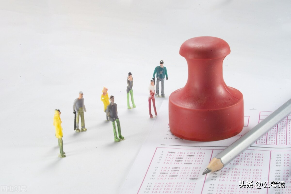 辅警月薪5千没编制，为什么很多人报考？原来“好处”很实用