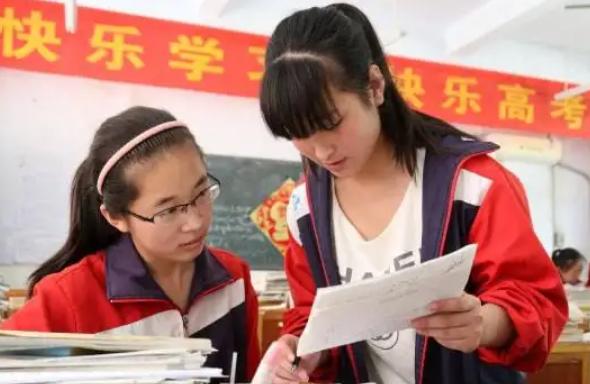 高中生自创饺子字体学校纷纷效仿,好看的饺子字体