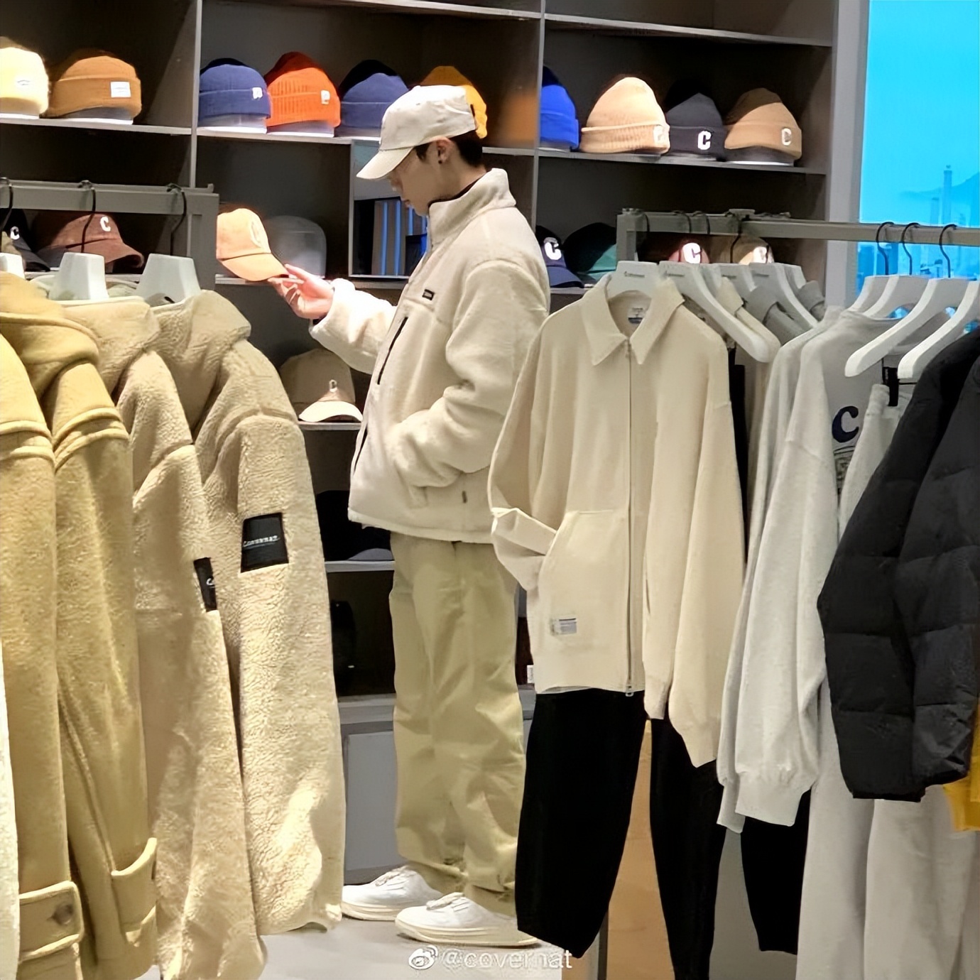 年轻潮流服饰品牌,十大轻奢潮流服装品牌