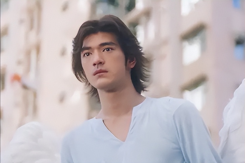 曾迷倒万千少女,金城武被爆隐婚