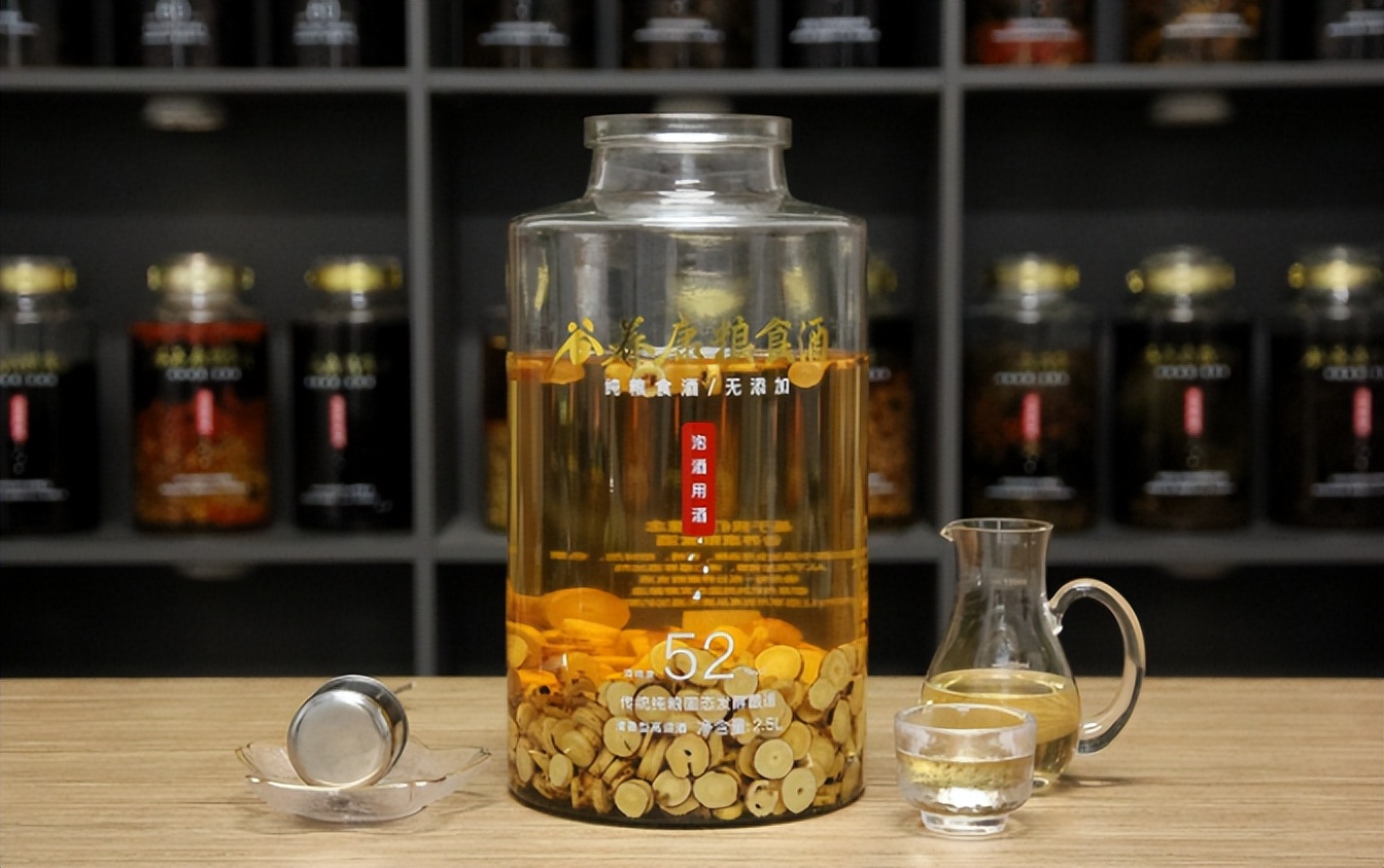 毒蛇泡酒还有毒吗,为什么毒蛇泡酒可以喝