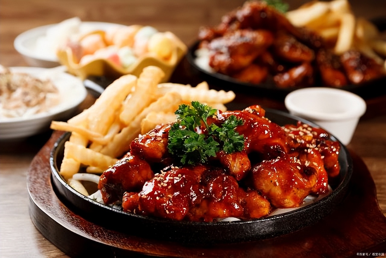 短视频美食文案素材,美食上热门吸引人的文案语录素材