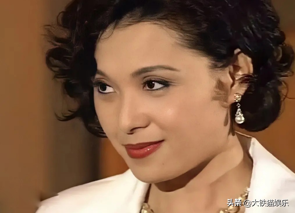 老版天龙八部段正淳情人们,03版的天龙八部段正淳是谁演的