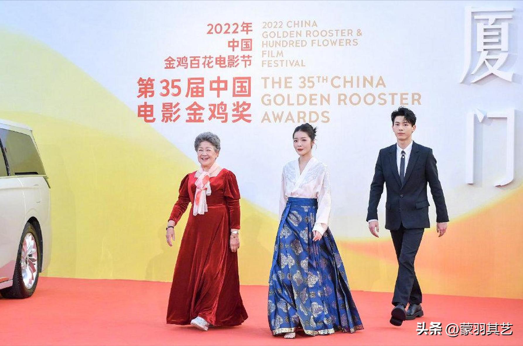 徐娇成年照 (徐娇假小子模样大变化)