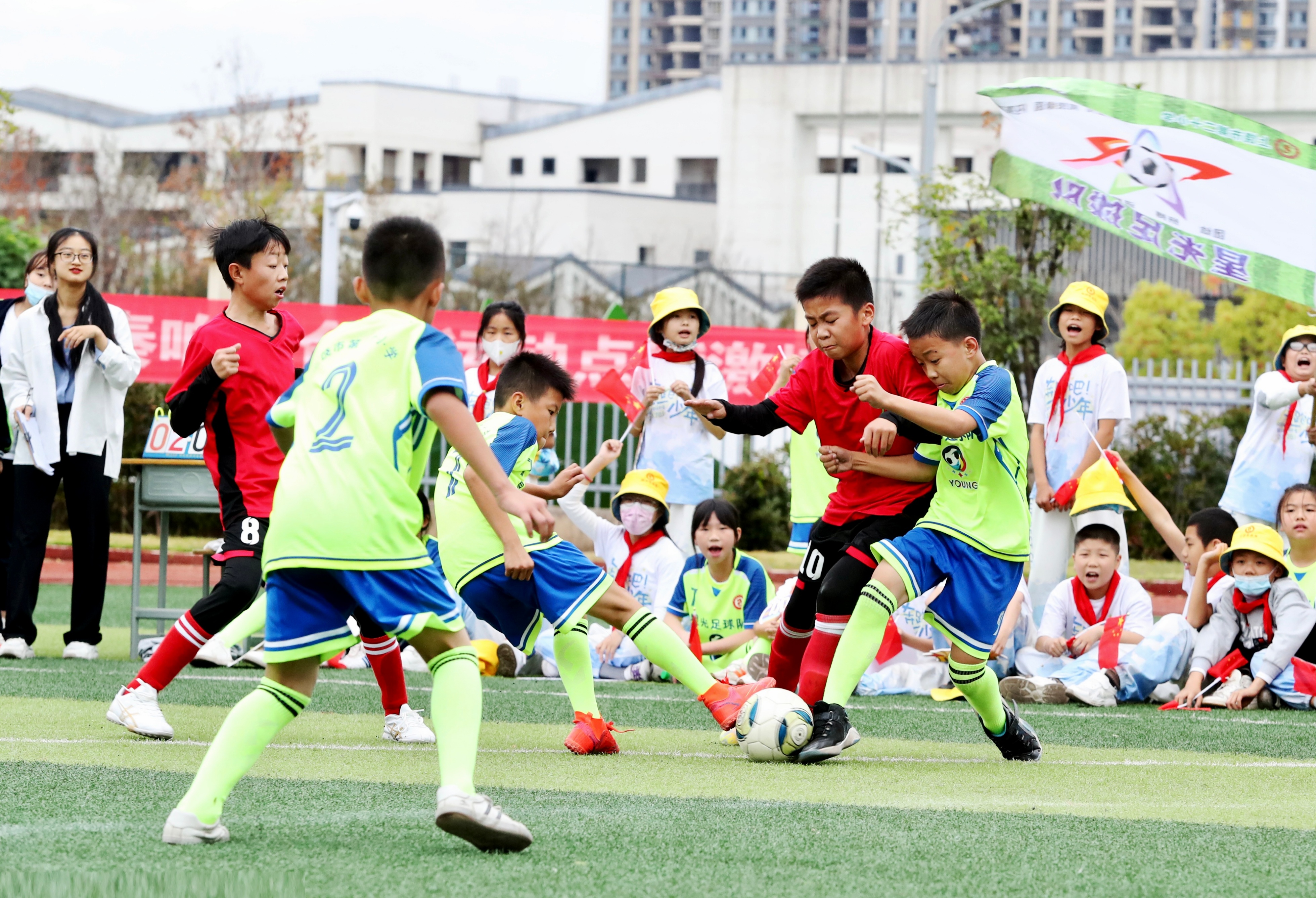 “放飞足球，点燃梦想”上饶市第二十小学举办第五届“跃石”足球节