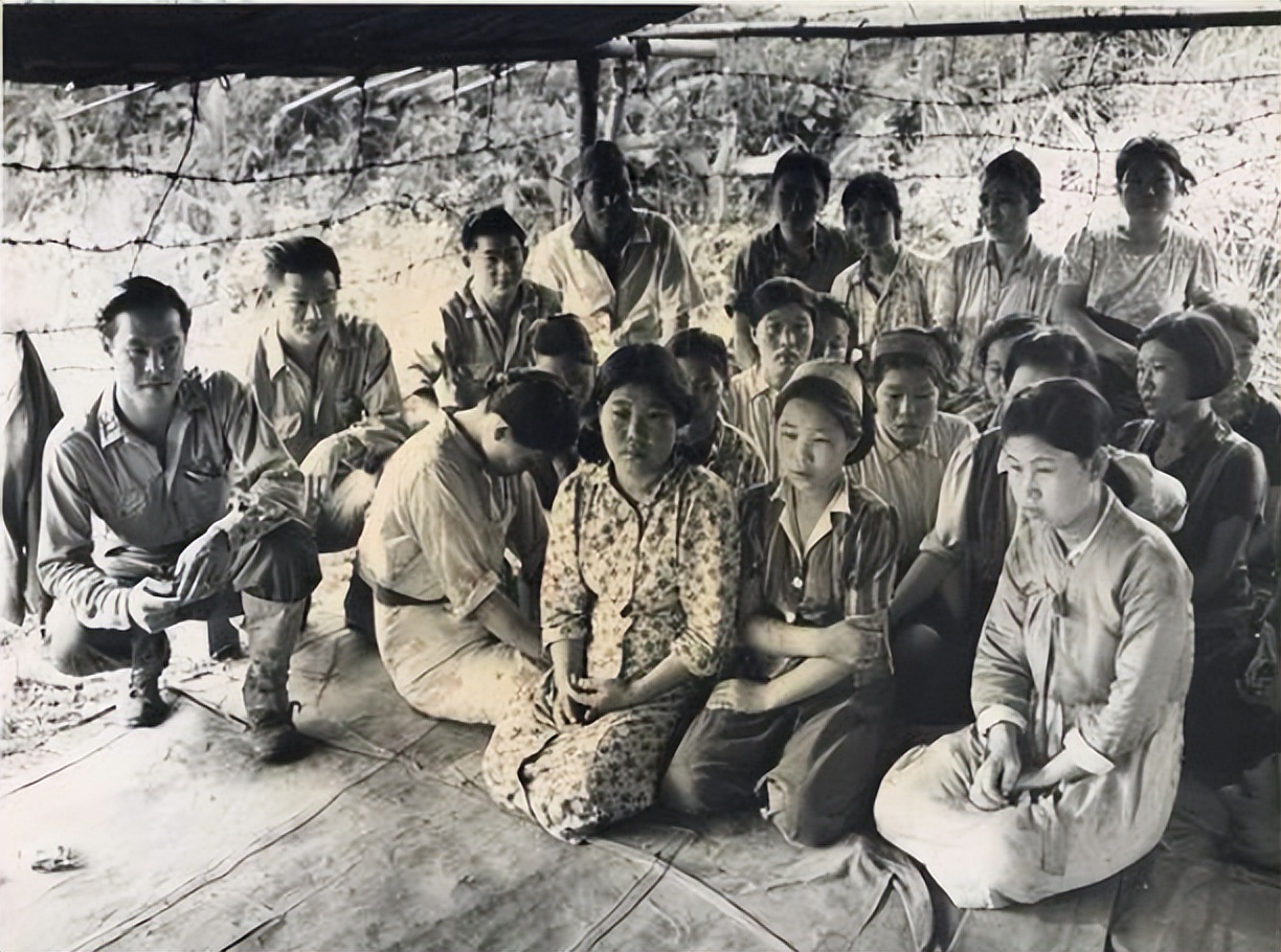 日本民众冒雨反对G7峰会,日本广岛举行g7峰会安全演习