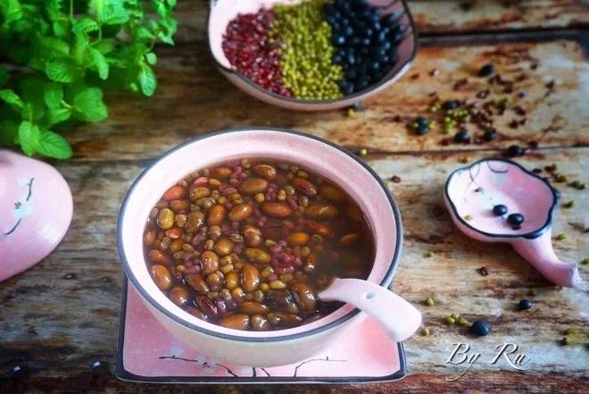 小暑至盛夏始二十四节气之小暑,大暑节气小暑