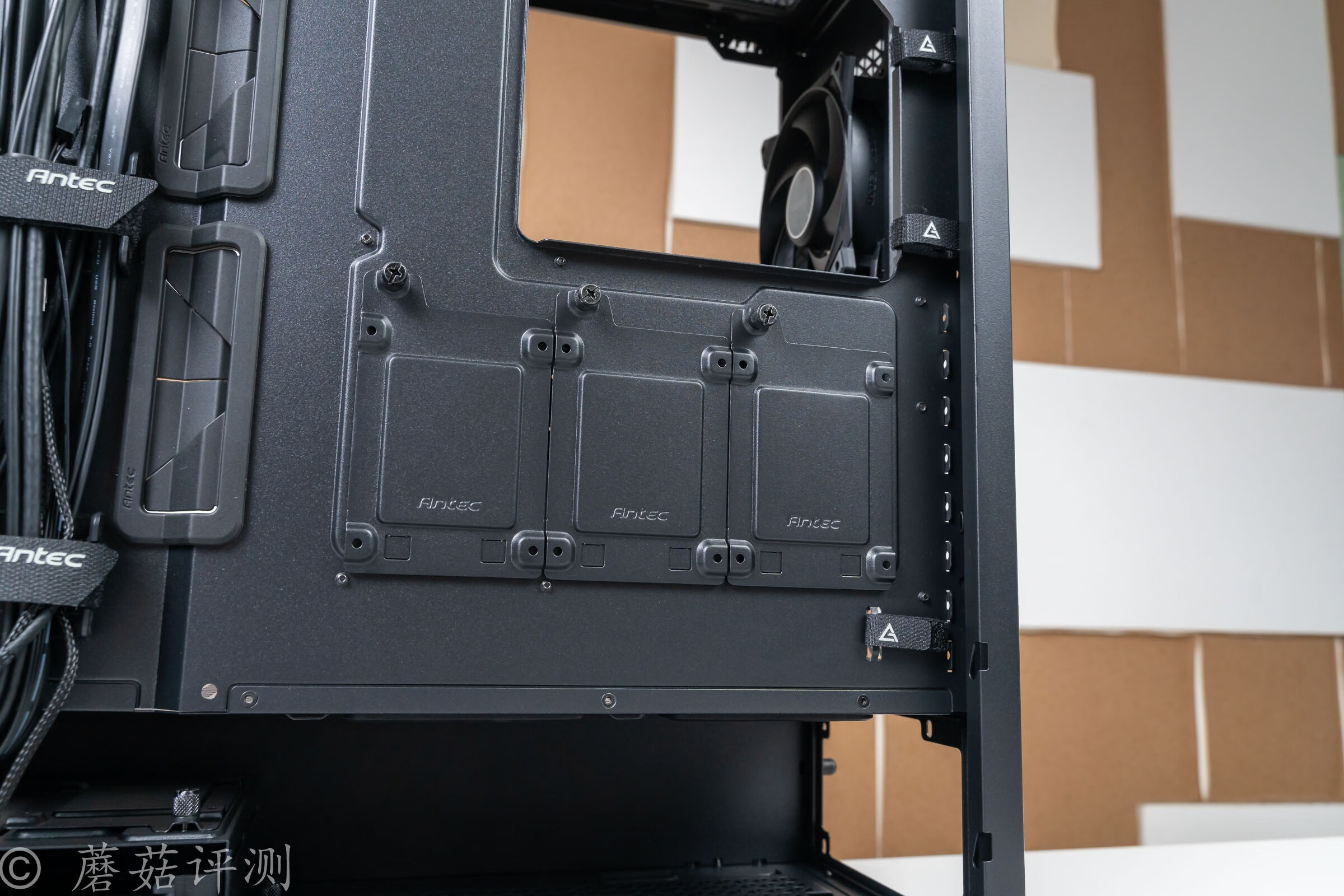 安钛克散热最好的机箱,散热性能好的机箱安钛克700和800