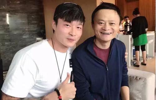 帝师：“最强风水师”，直播间扇员工耳光，连王思聪都看他直播？