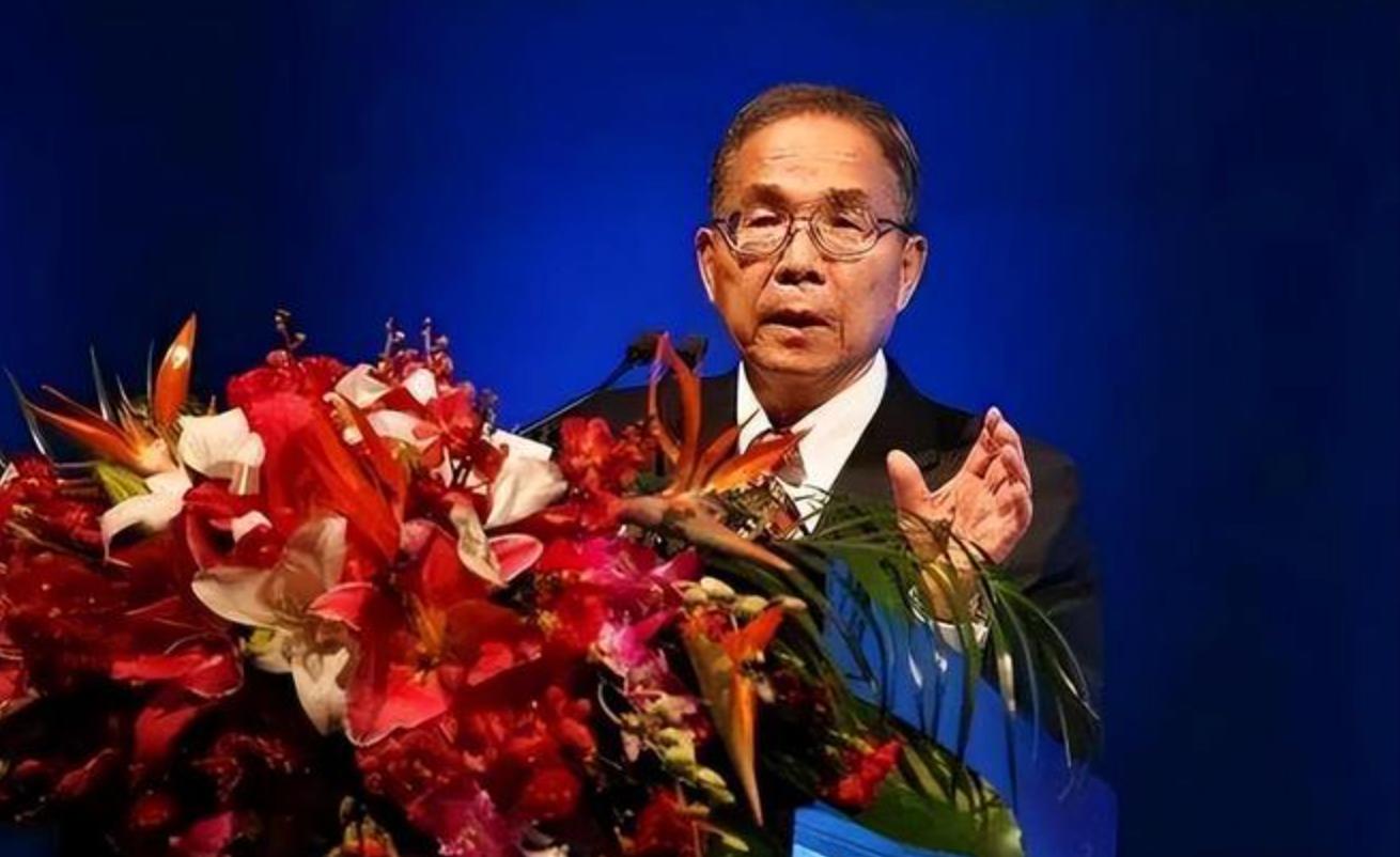 坂本幸雄:日本芯片巨头,却被美韩联合搞垮,72岁为复仇投奔中国