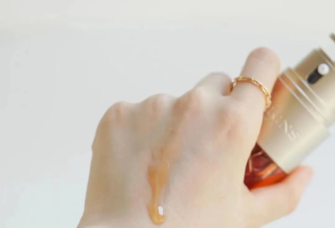 雅顿的精华哪种最好,雅顿抗老精华油性皮肤