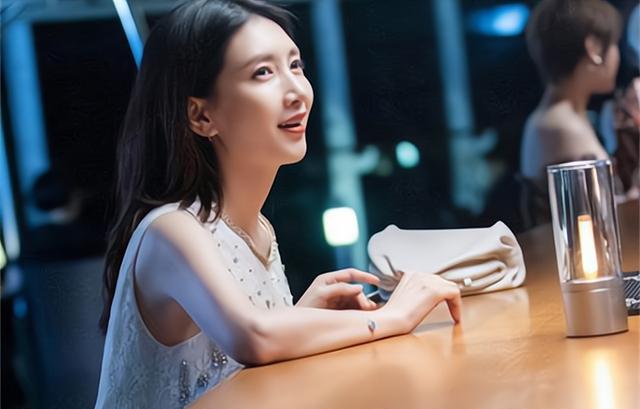 全职宝妈被骂：“我累死累活才能挣6000，你买罐奶粉花260？”