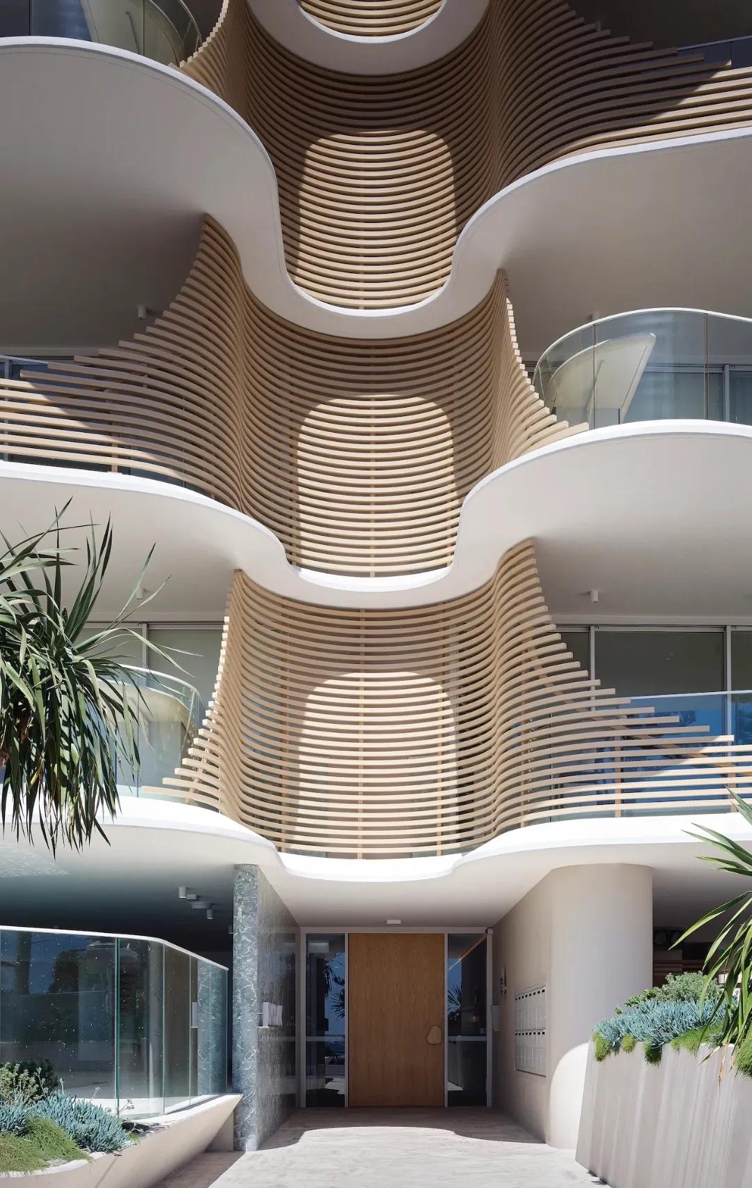 NorfolkBurleighHeads/澳大利亚黄金海岸掀起了巨浪