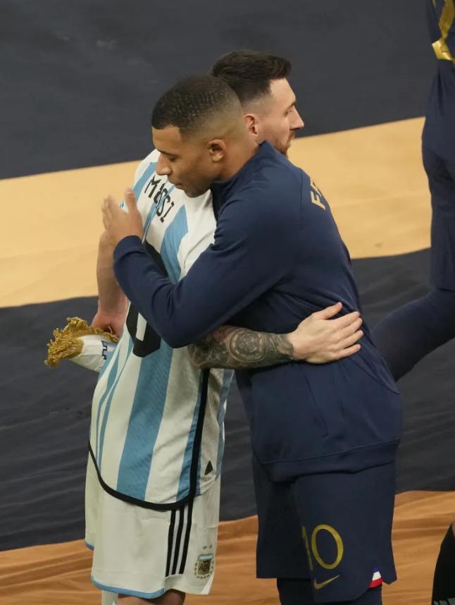 姆巴佩怒怼法国足协主席,姆巴佩发文怼法足协主席