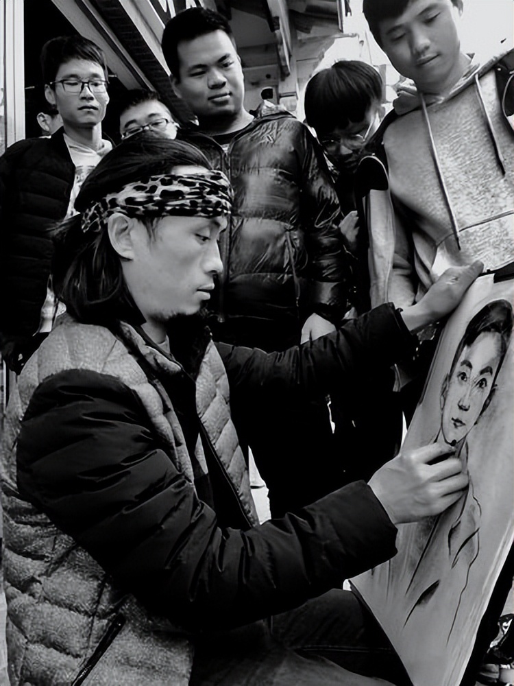 58岁毕福剑离开央视到哪了,离开央视毕福剑现在过得如何