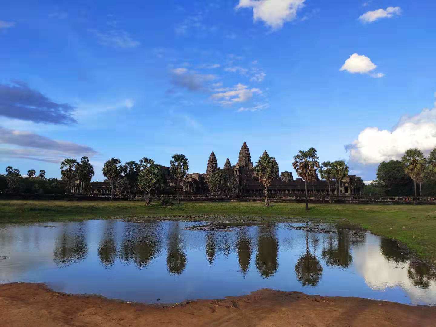 带小孩去柬埔寨旅游需要什么证件,柬埔寨暹粒旅游安全不