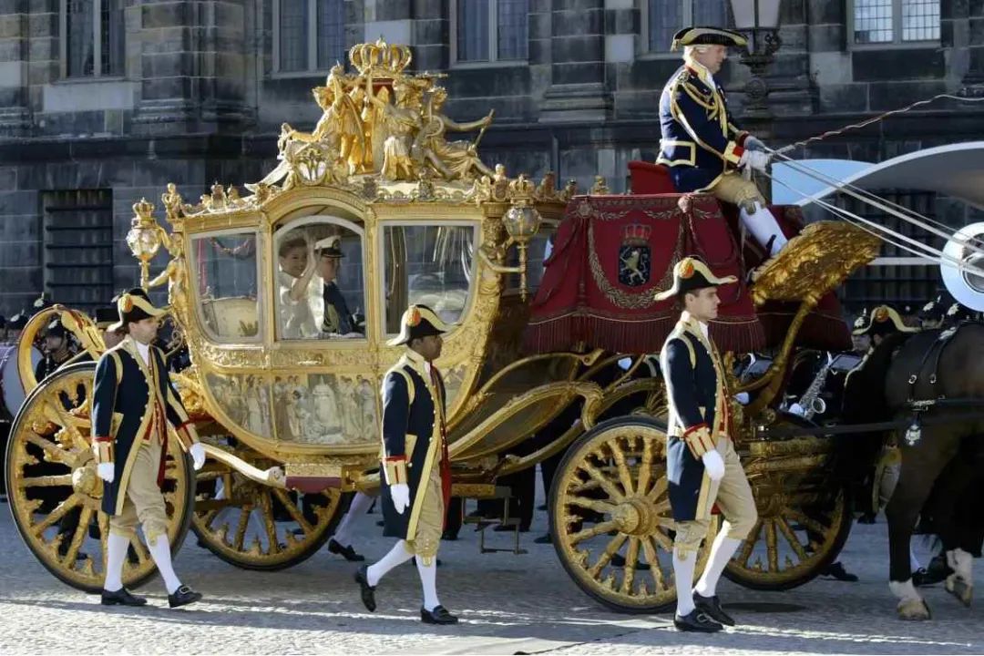 荷兰最美王妃,国王为了娶她改写了整个历史