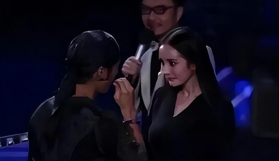 杨幂王鸥家庭,杨幂被后妈欺负争夺家产下集