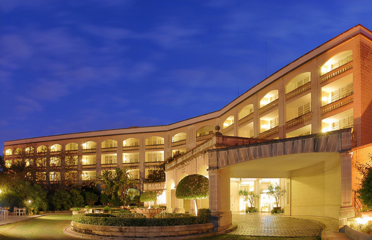 想去酒店前台上班但是要熬夜,宾馆前台要熬夜上班吗