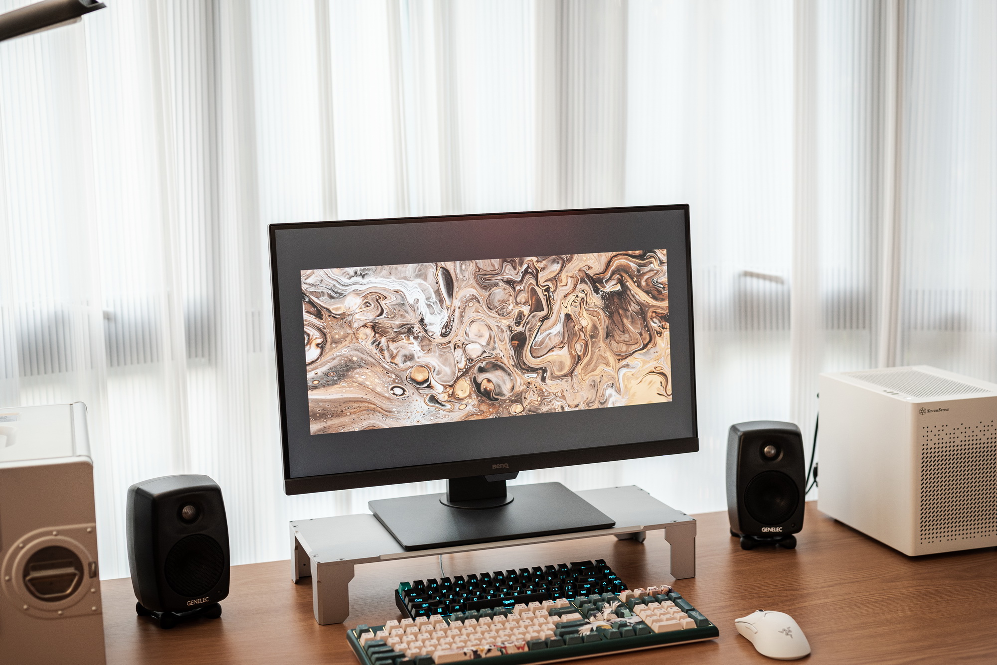 你也可以轻松装的白色ITX小钢炮：银欣SG16装机指南