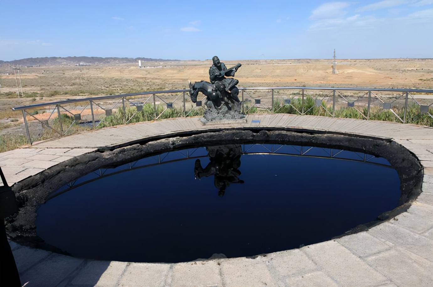 石油是不是远古森林形成的,石油是怎么形成的历史故事