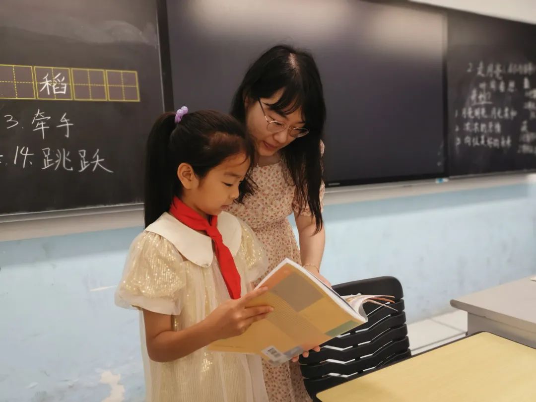 实验小学庆祝教师节系列活动,庆祝第39个教师节系列宣传活动