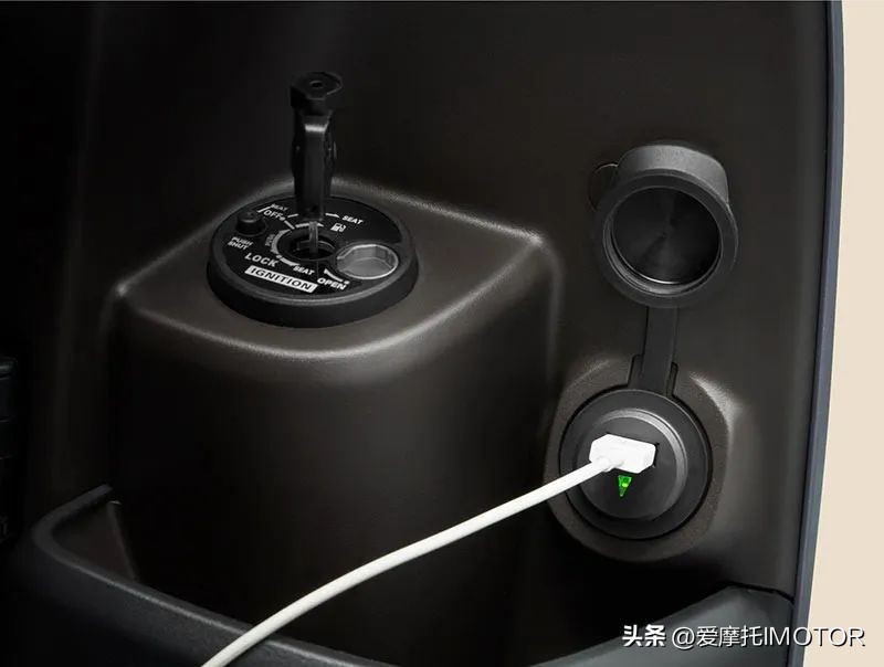 踏板雅马哈迅鹰125,雅马哈摩托车小踏板