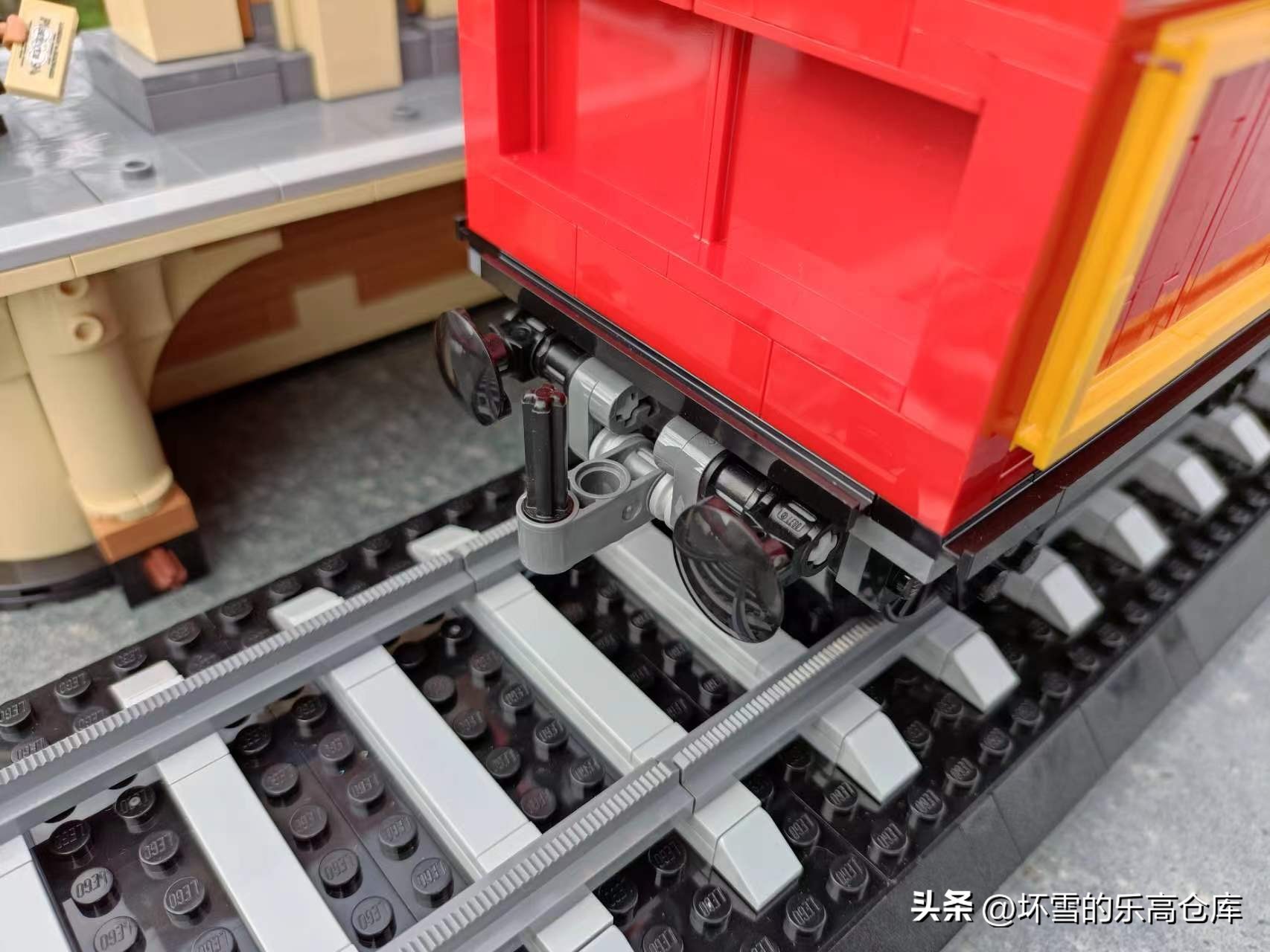 边看哈利波特，边拼乐高：爆肝试玩76405霍格沃茨特快