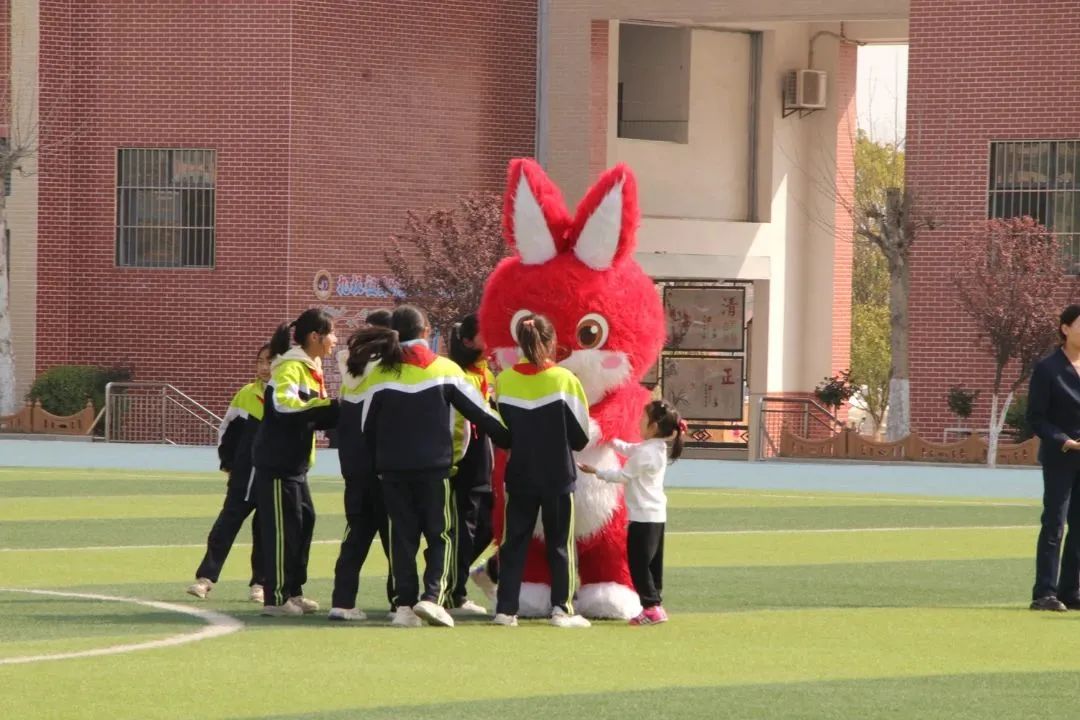 随县第三届“新华杯”中小学生运动会在炎帝学校举行