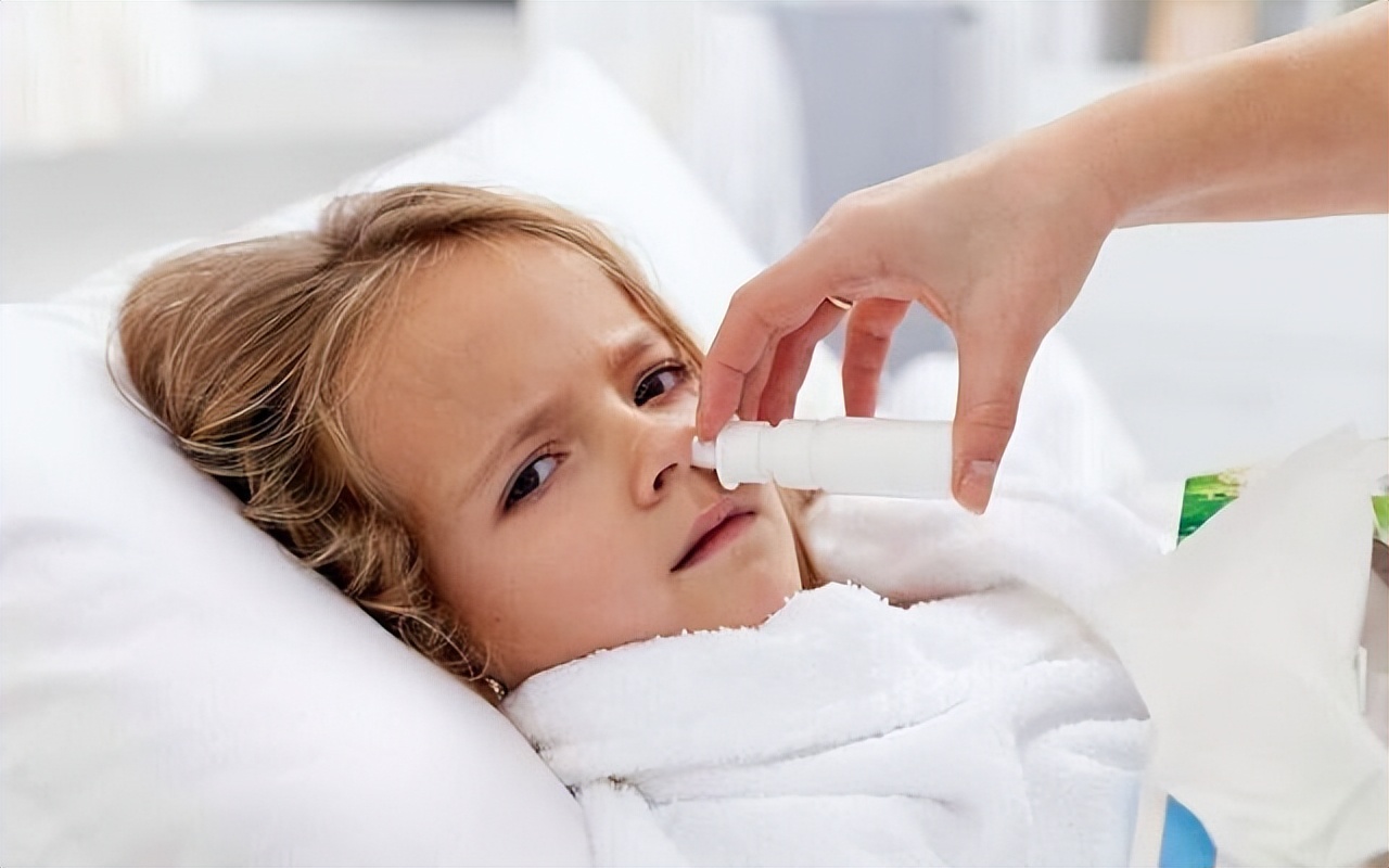 11岁男孩突然高烧呕吐,14岁孩子突发脑炎呕吐