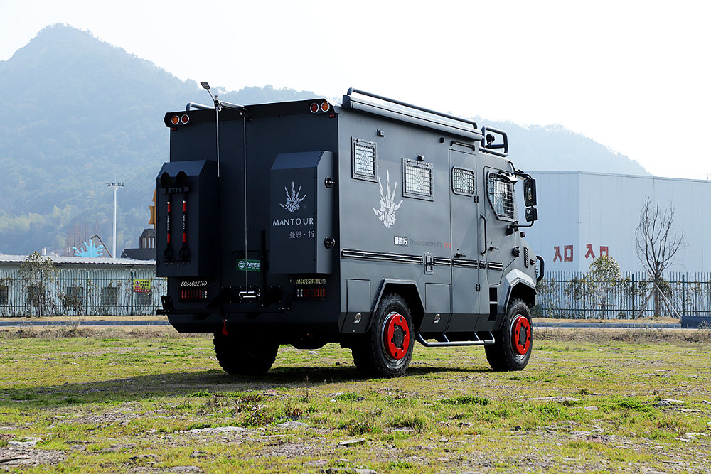 性能怪兽全地形越野,性能怪兽越野车