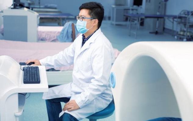 基于“伏邪学说”，探讨中医对慢性萎缩性胃炎的治疗方法