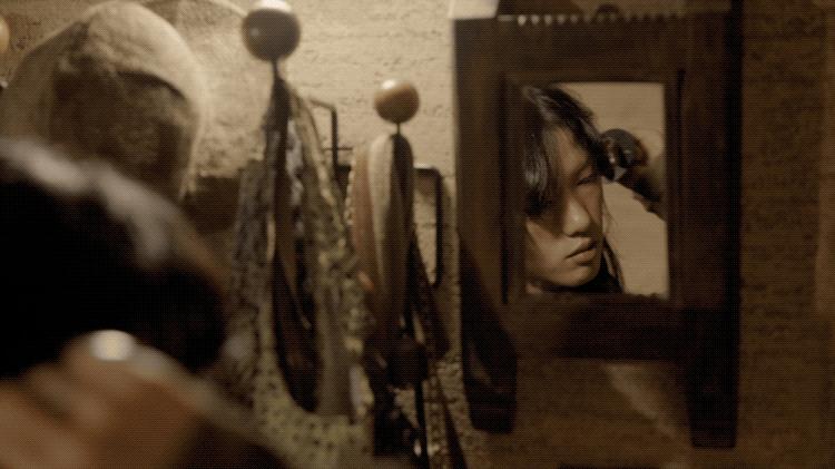 90后夫妻造洞穴房8强,90后夫妻不外出打工隐居深山洞